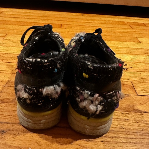 Chanel tweed sneakers size 37. Probably circa fw14 or fw15 Collectors item - Picture 6 of 7